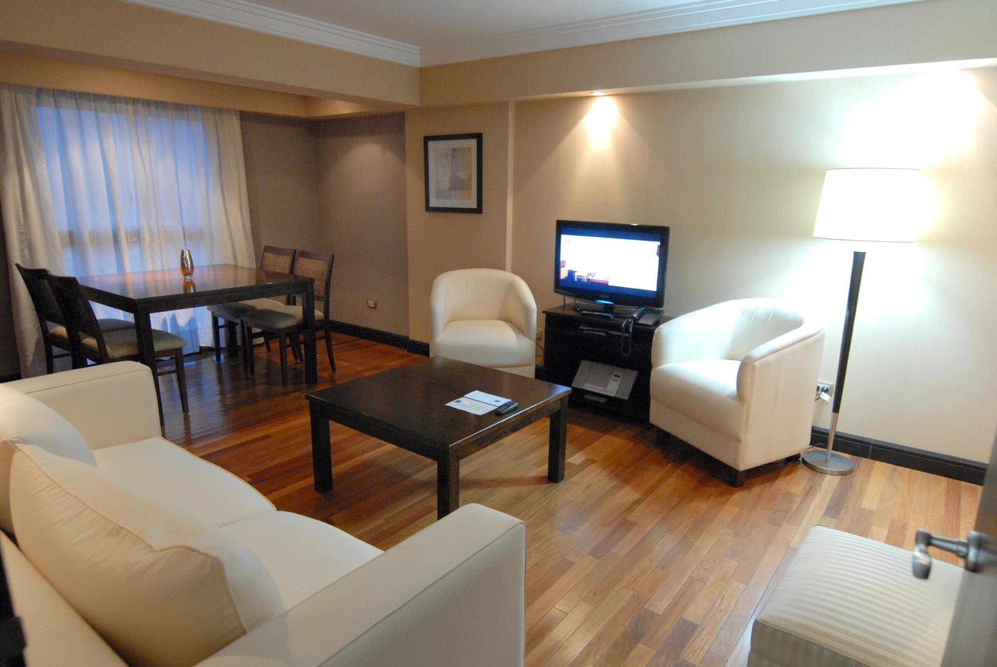 Premium Tower Suites Mendoza Exterior foto