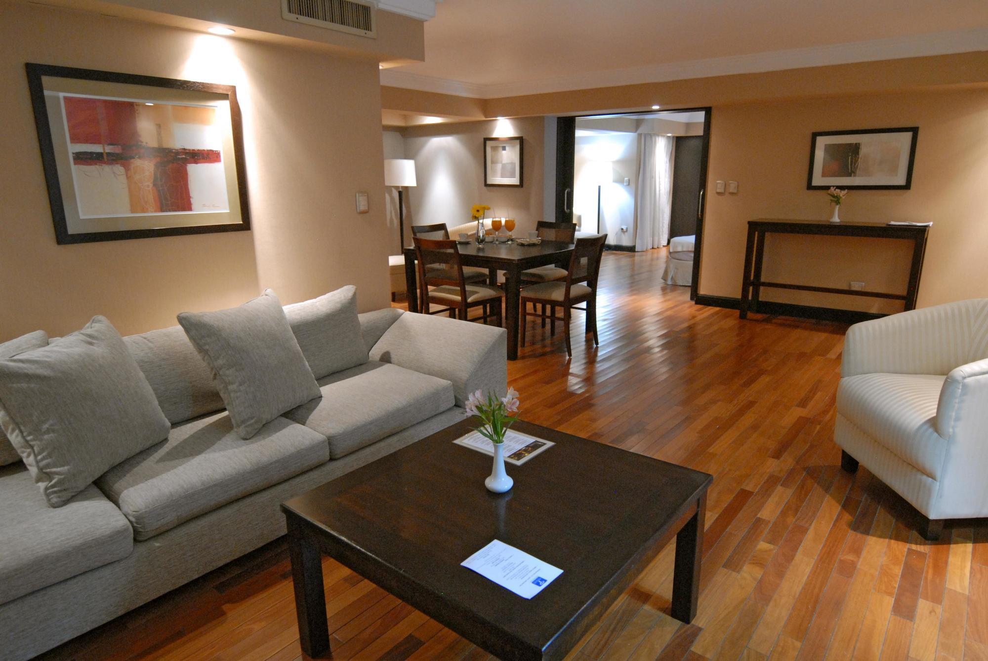 Premium Tower Suites Mendoza Exterior foto
