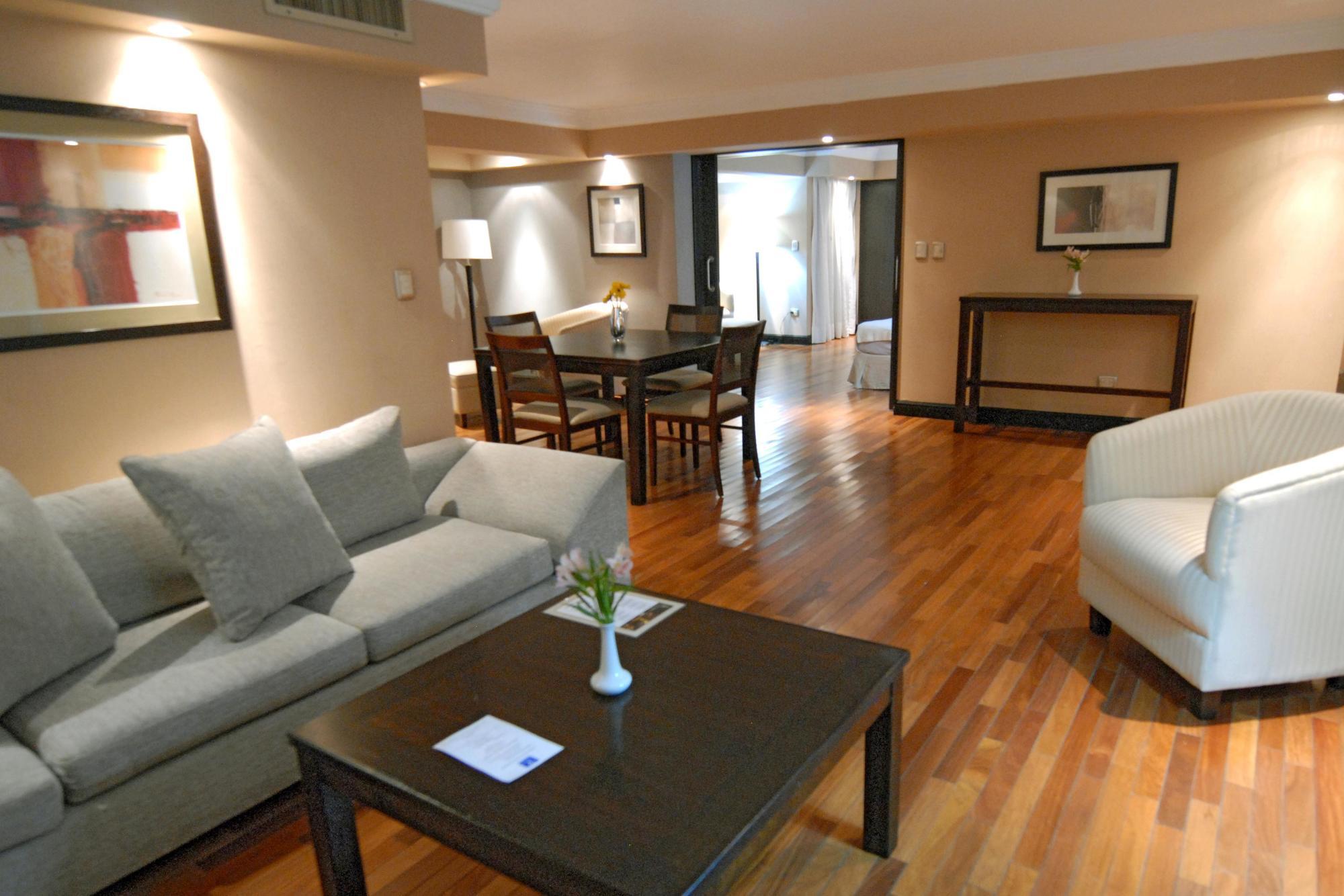 Premium Tower Suites Mendoza Exterior foto